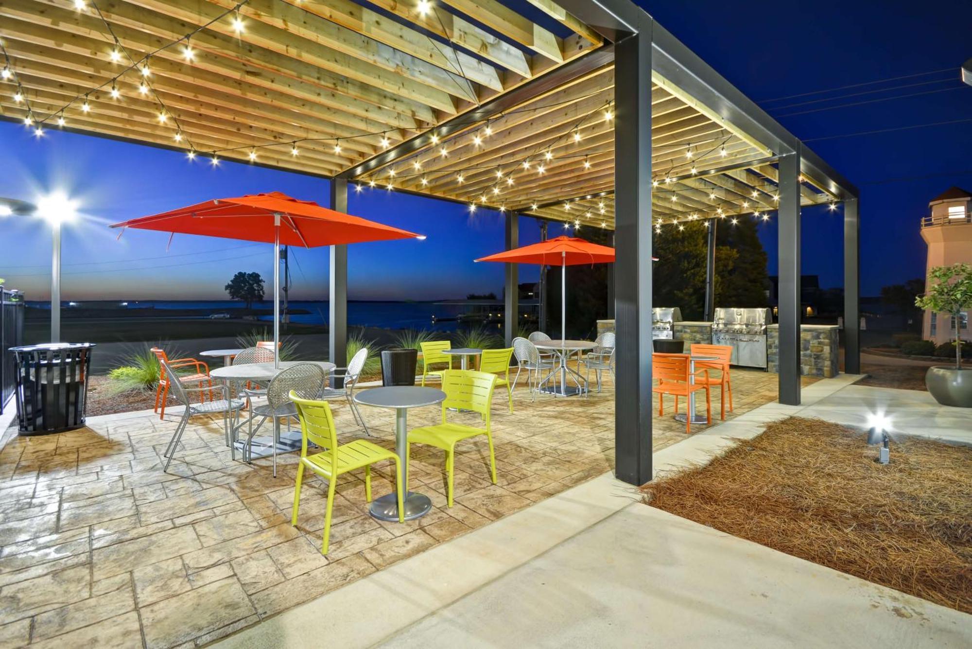 Home2 Suites By Hilton Decatur Ingalls Harbor Buitenkant foto